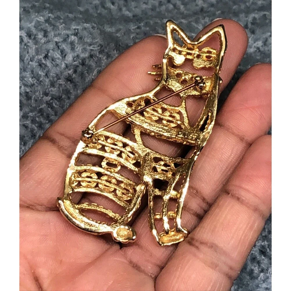 Vintage Cat Brooch Pin Figural Kitty Whimsical Grandmacore Retro Jewelry